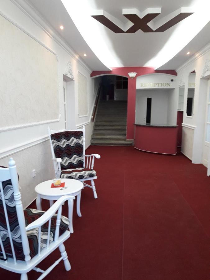 Hotel Waldhof Jirikov  Esterno foto